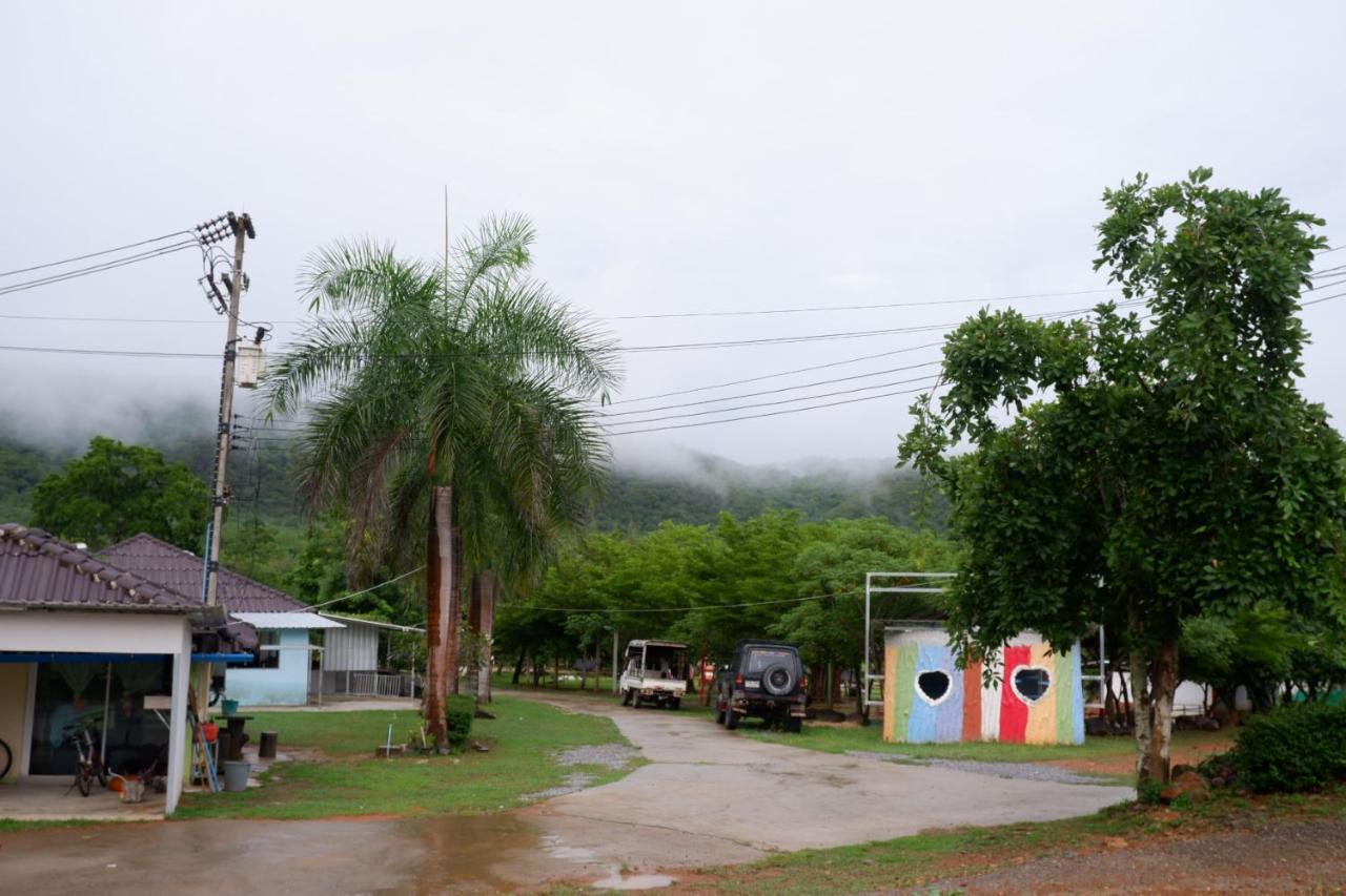 Baan Rai Pray Rung Kaeng Krachan Ban Tha Ling Lom المظهر الخارجي الصورة